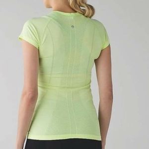 New lululemon blouse size 2